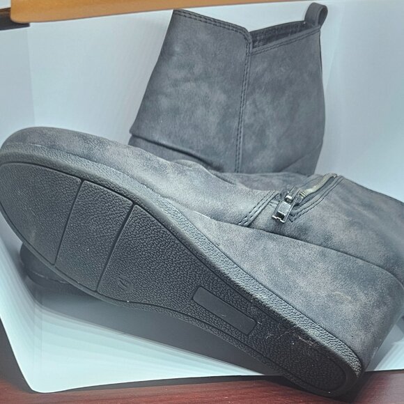 Gray Wedge Shoe from Maurices - Picture 4 of 4